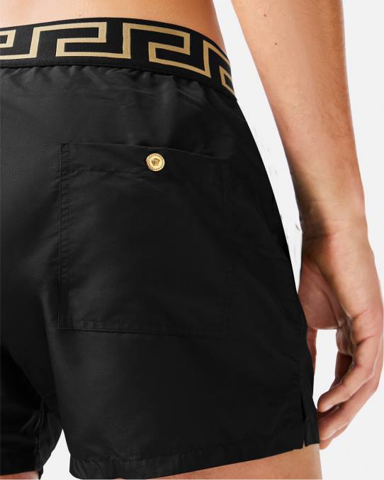 Versace ropa interior y ropa de playa hombres shorts de baño con borde de greca 6BPV1813 negro