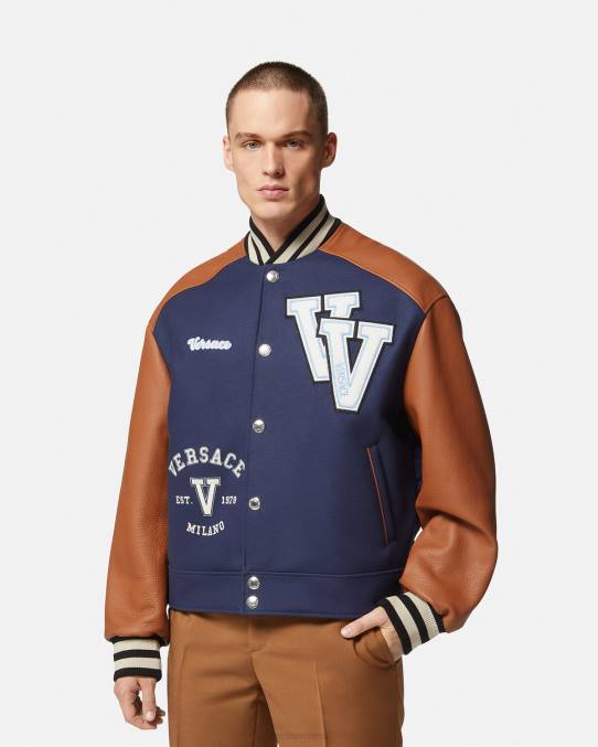 Versace ropa hombres chaqueta bomber con logo universitario 6BPV1257 azul Marrón