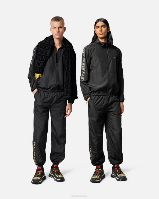 Versace ropa hombres pantalones deportivos con Greca de nailon 6BPV1453 negro