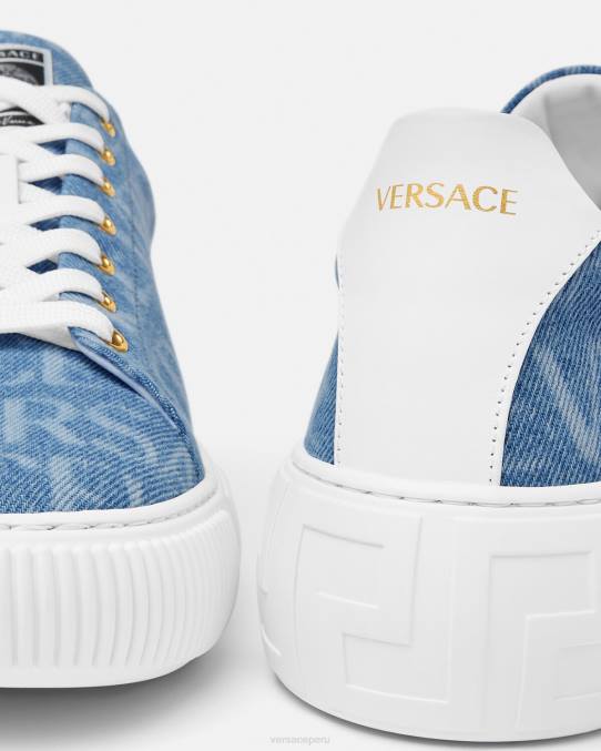 Versace zapato hombres zapatillas con greca en denim integral 6BPV1548 azul claro