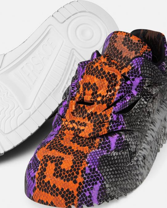 Versace zapato hombres zapatillas odissea de pitón con estampado Greca 6BPV1539 imprimir