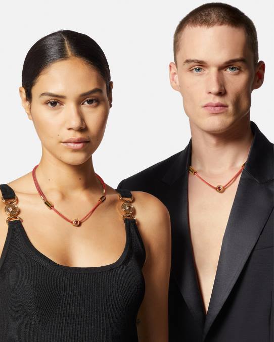 Versace accesorios mujer collar de cordón con medusa de cristal 6BPV843 oro rojo